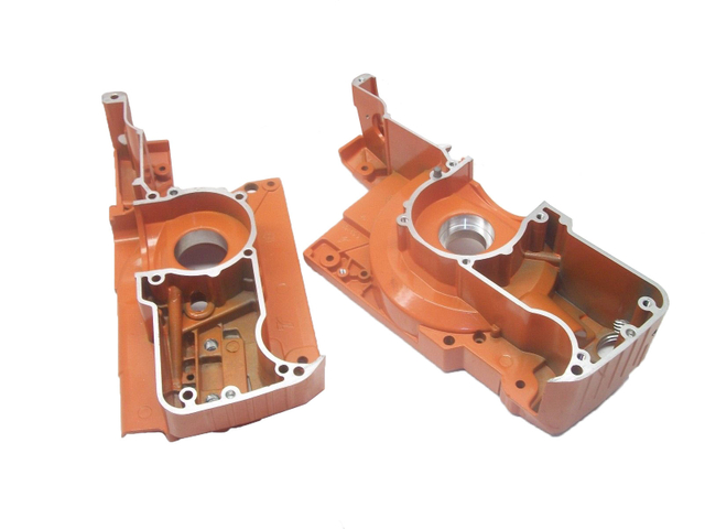Chainsaw Crankcase Assembly For Husqvarna 61 268 272 272 XP OEM# 501 77 99-01