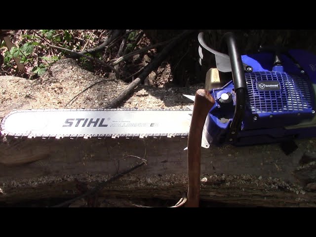 Holzfforma g888 vs. Dead Wood. Get's Stuck! Husqvarna 565 Bailout & Stihl Brand Rollormatic Bars.